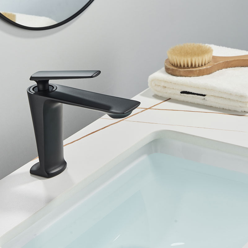 Baterie chiuveta baie, Blackswan, Tip M199, model negru mat scurt, dimensiune 16 cm — imaginea 3