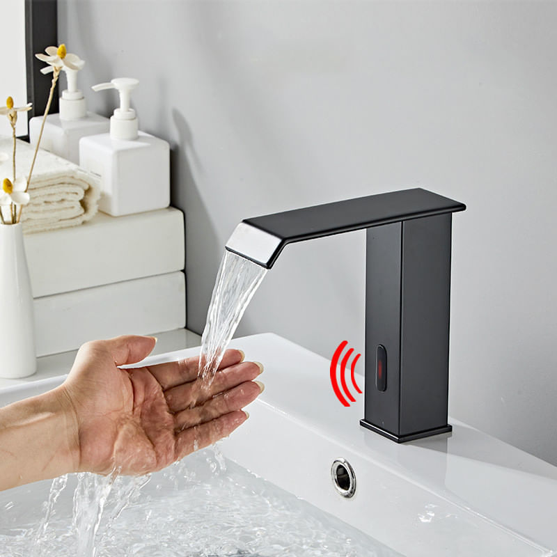 Baterie chiuveta baie, Blackswan, Tip M181, model negru cu pipa tip cascada si senzor, dimensiune 17.5 cm — imaginea 3