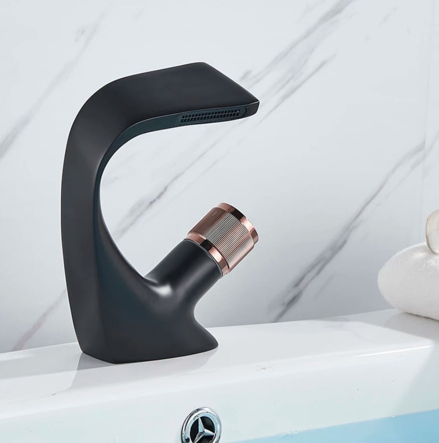 Baterie chiuveta baie, Blackswan, Tip cascada M47, model negru/ rose gold, dimensiune 19 cm — imaginea 3