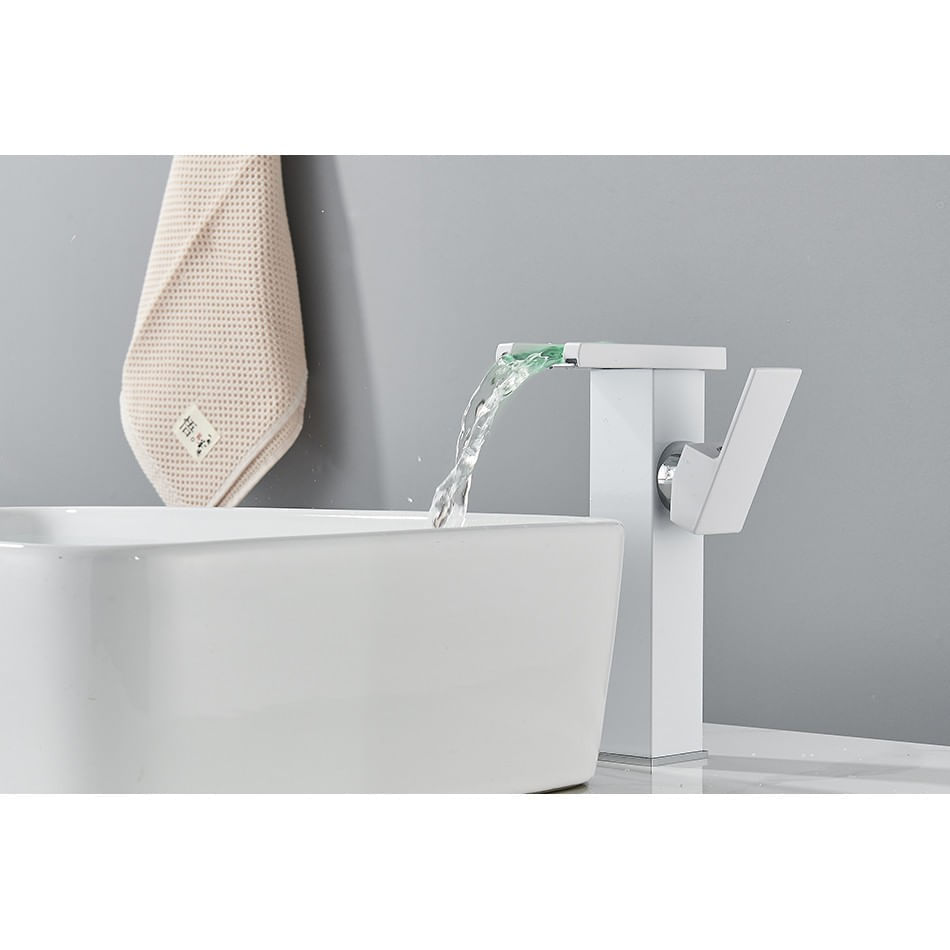 Baterie chiuveta baie, Blackswan, Tip M299, model alb inalt cu pipa tip cascada si LED, dimensiune 24 cm — imaginea 5