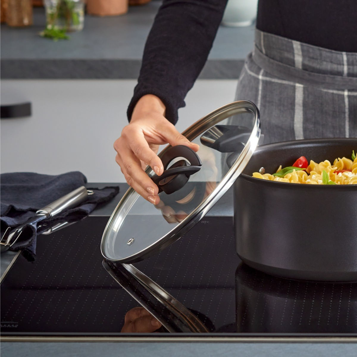 Cratita cu capac Tefal Excellence+ G3307053, 24 cm, 5 L, invelis antiaderent, tehnologie FUSIONCORE, Thermo-Signal™ — imaginea 3