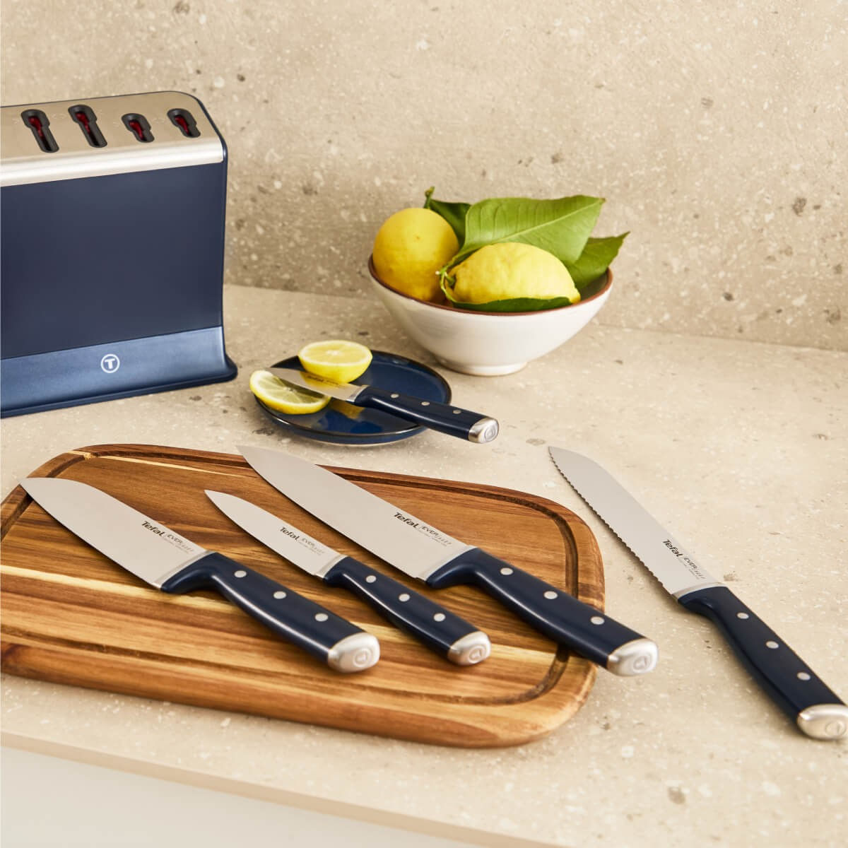 Set de 5 cutite & suport Tefal EverSharp Pro K297S644, inox german, maner ergonomic, sistem de ascutire integrat, negru — imaginea 10
