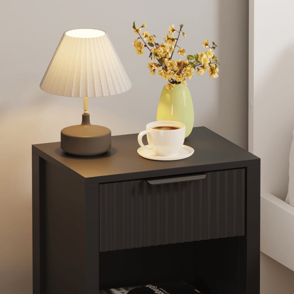 Noptiera, neagra, TOBI — imaginea 9