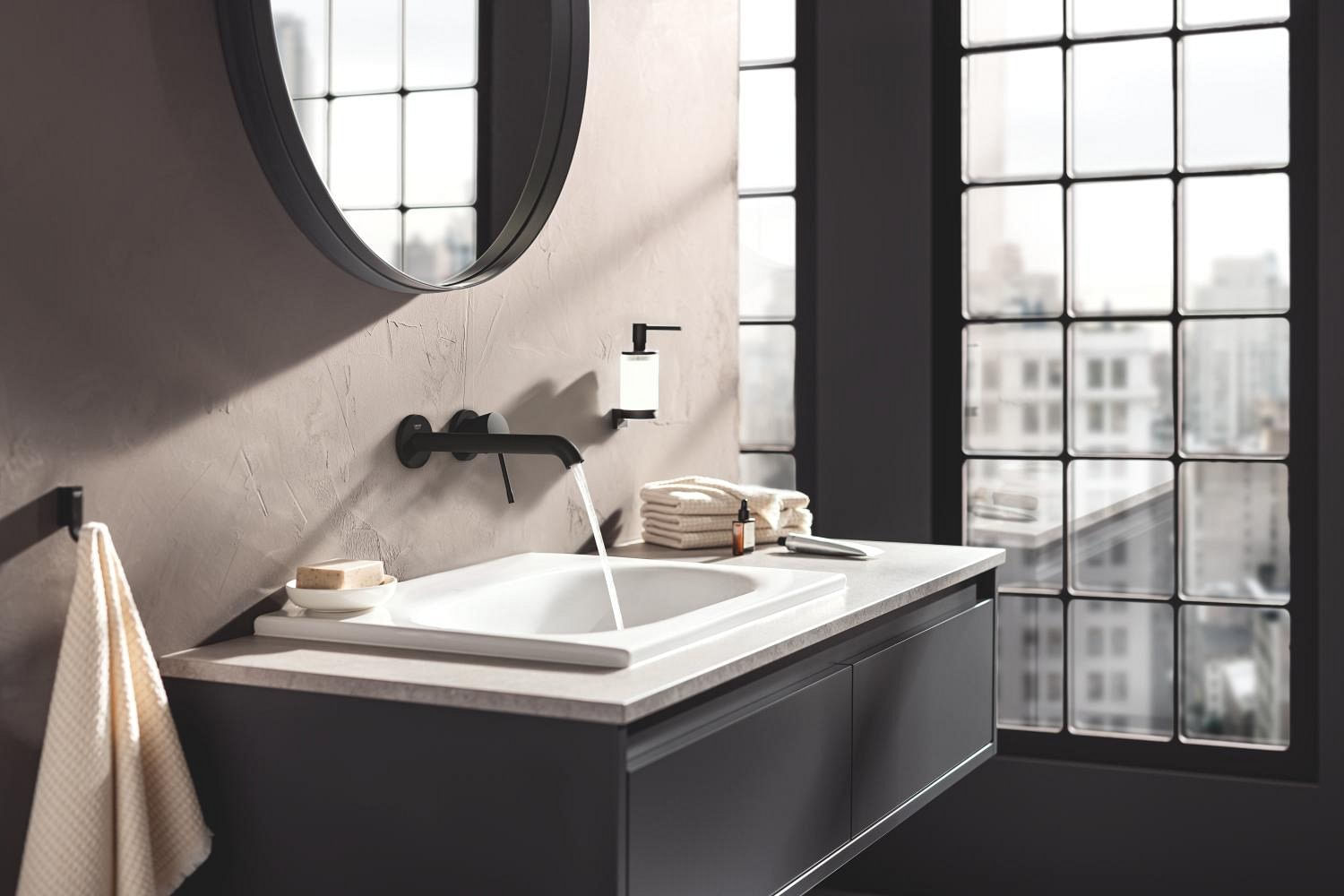 Baterie lavoar Grohe 29193KF1, Essence, pe perete, 230 mm, necesita valva, mat, negru — imaginea 5