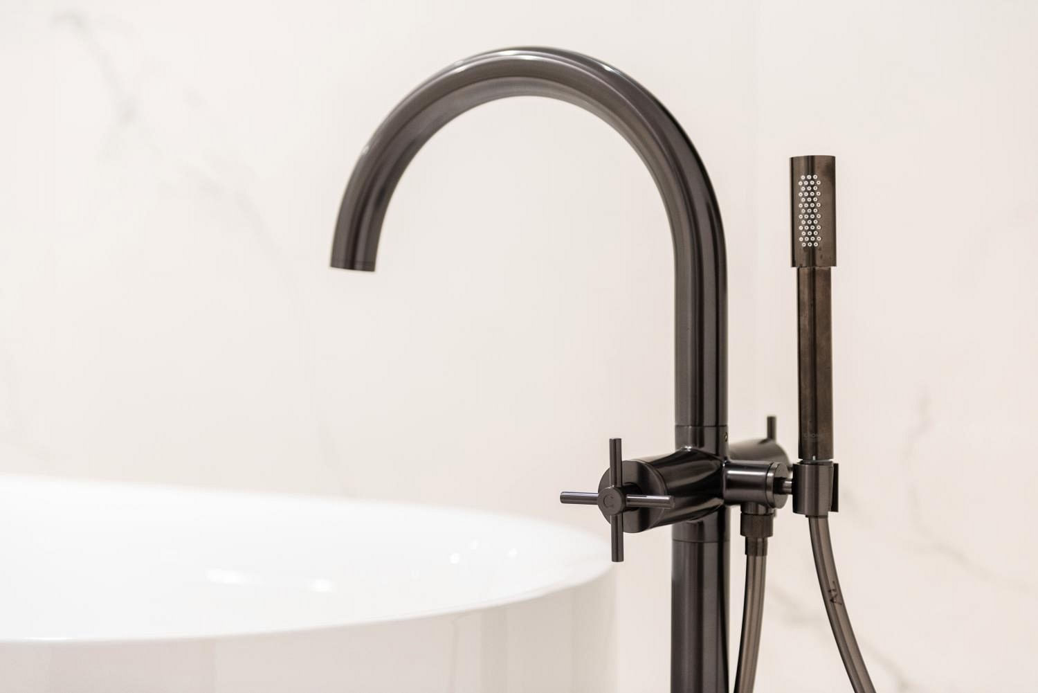 Baterie cada Grohe 25044AL3, Atrio, 1/2'', pe podea, set dus, necesita valva, mat, grafit — imaginea 6