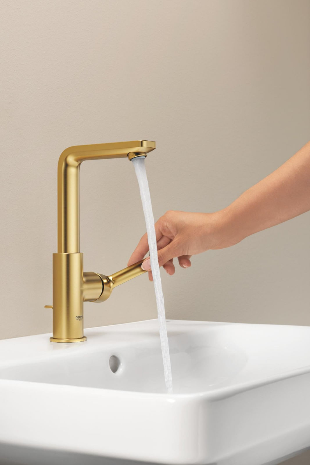 Baterie lavoar Grohe 23296GN1, Lineare, L, 252 mm, ventil, mat, auriu — imaginea 4