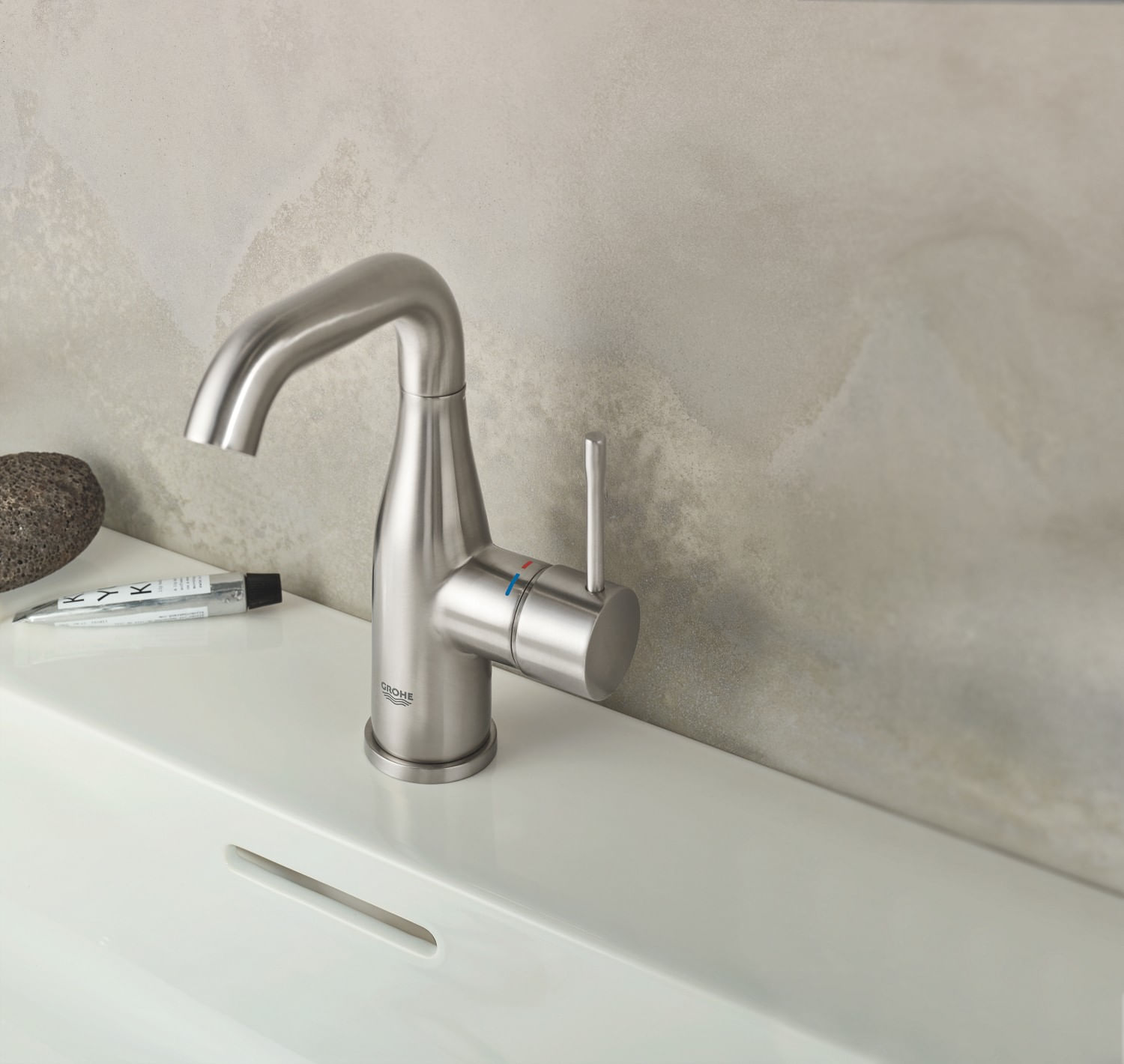 Baterie lavoar Grohe 23462DC1, Essence, 3/8'', M, 193 mm, ventil, mat, otel satinat — imaginea 3