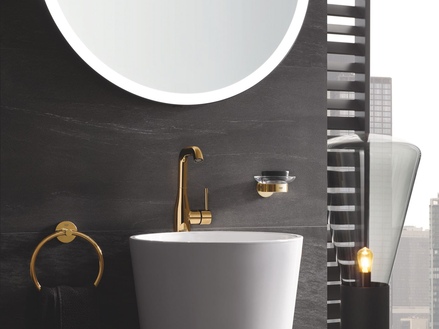 Baterie lavoar Grohe 24174GL1, Essence, 3/8'', marimea L, pivotanta, ventil cu tija, lucios, auriu — imaginea 4