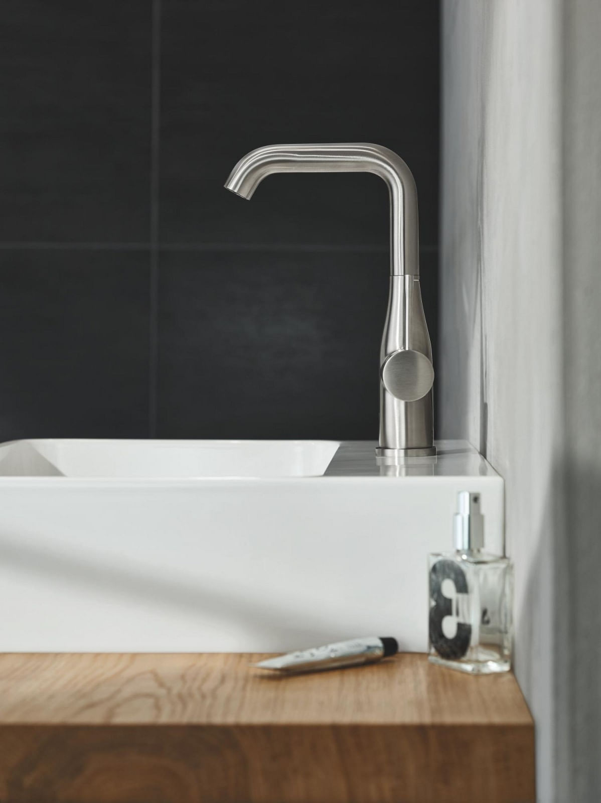 Baterie lavoar Grohe 24174DC1, Essence, L, 244 mm, ventil, mat, otel satinat — imaginea 7