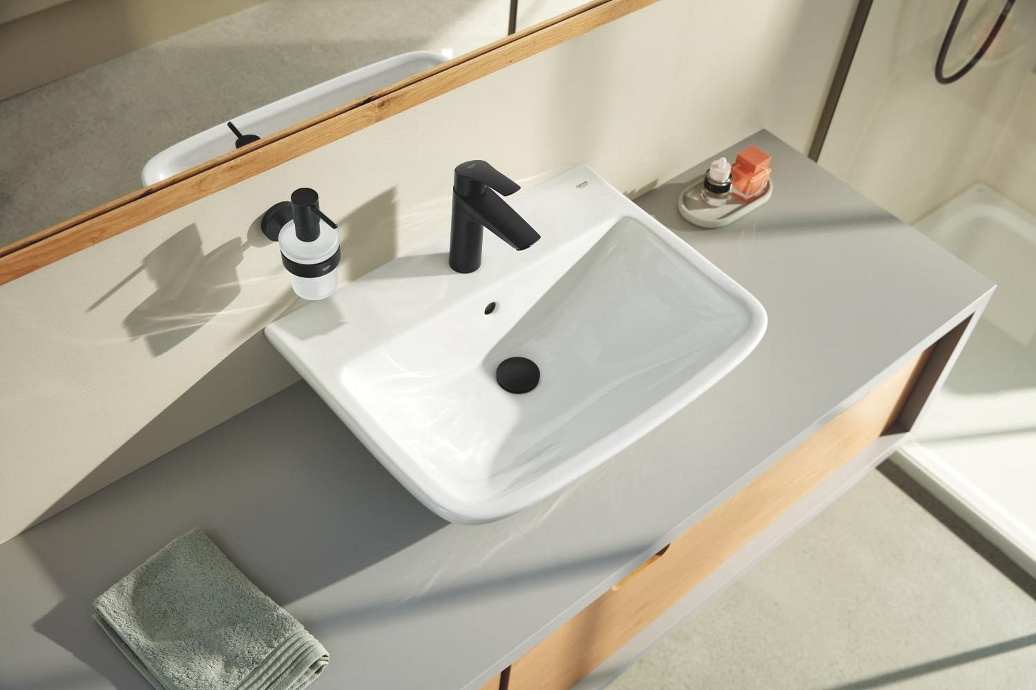 Baterie lavoar Grohe 233242433, 28 mm, 5 l/min, 0.8 bar, 35 mm, 195 mm, 121 mm, 365 mm, 1 orificii instalare, Negru — imaginea 5